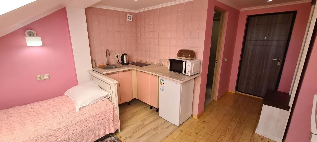شقة Аpartment For Lady تشيرنيفتسي المظهر الخارجي الصورة